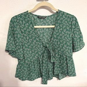 Floral cropped blouse